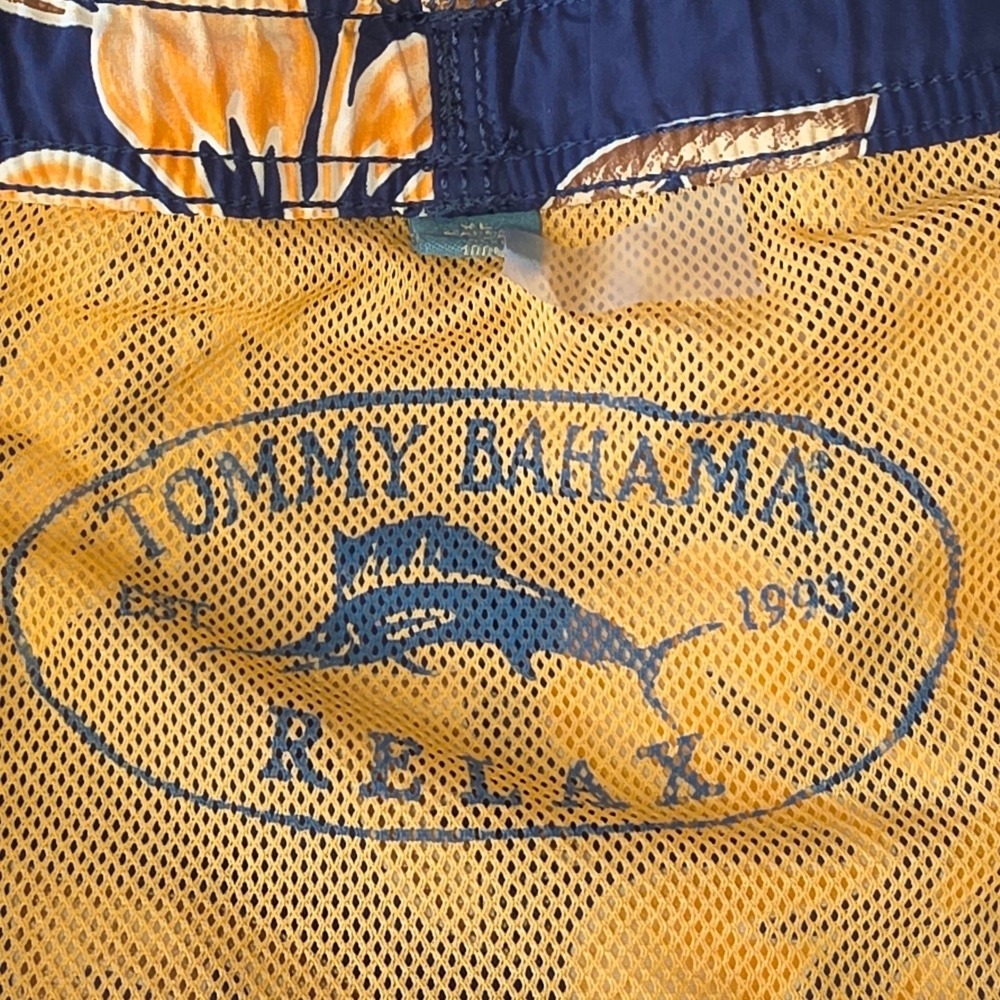 Tommy Bahama 5.5" Swim Trunks Shorts Mens XL Navy  Tropical Hibiscus Floral EUC - Picture 9 of 11